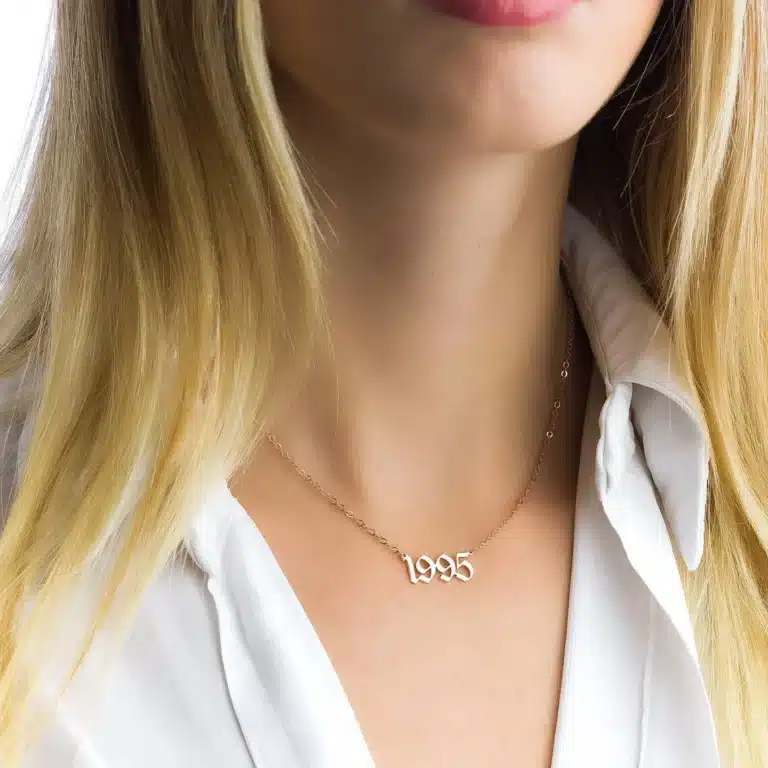 Collier femme personnalisé date importante 3