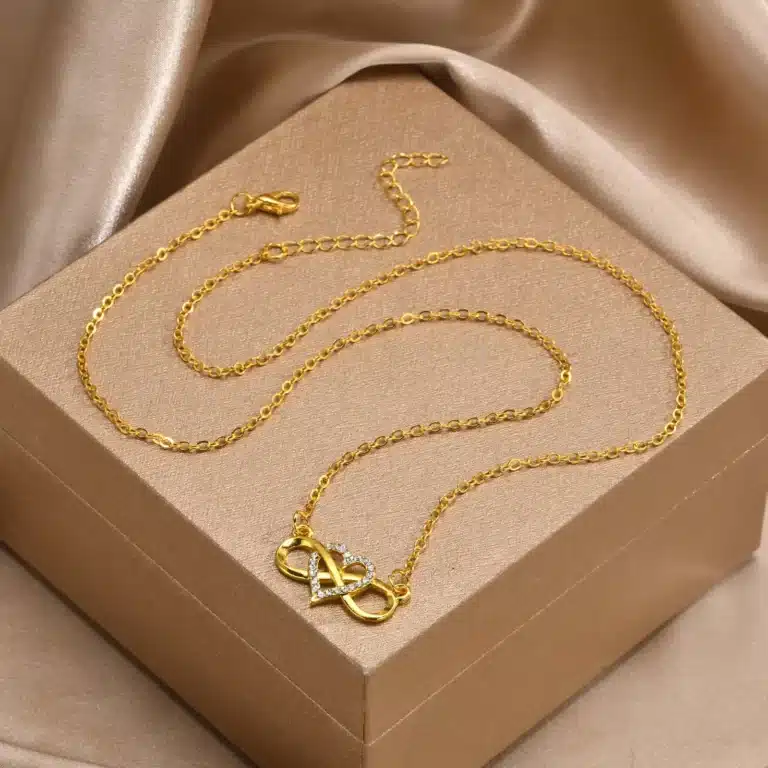 Collier femme coeur infini doré brillant 4