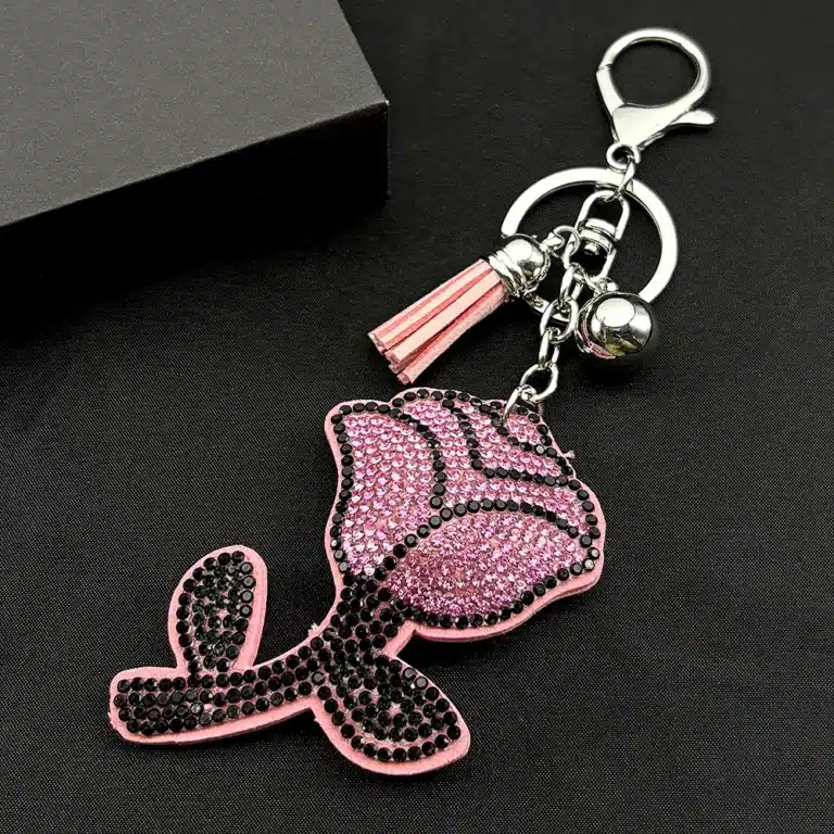 Porte-clés femme rose strass 2