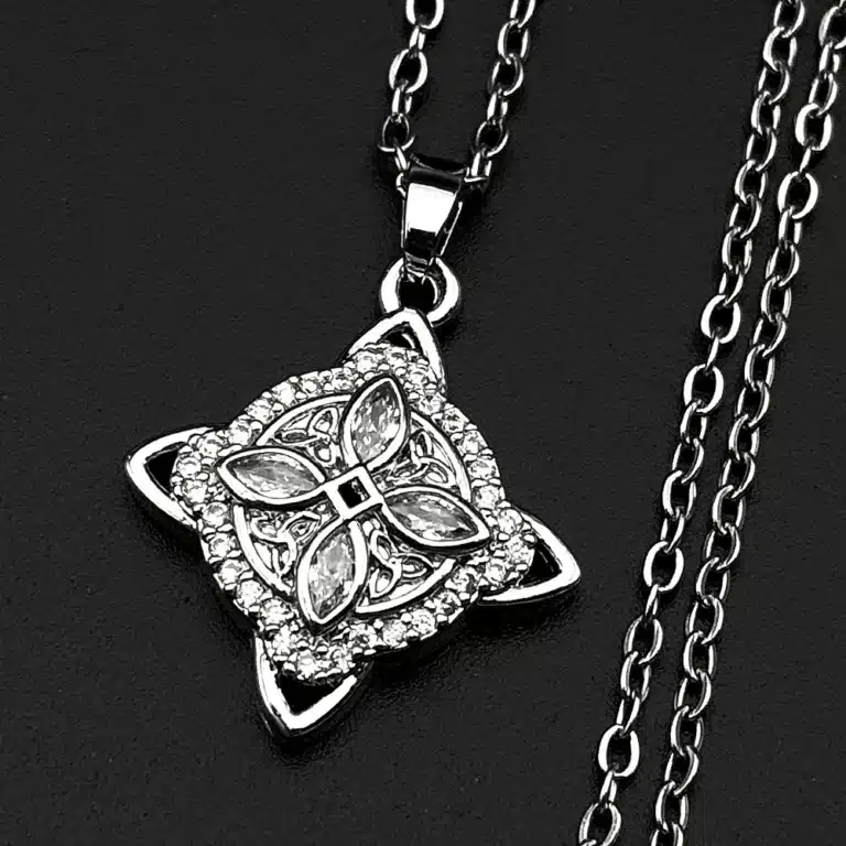Collier couple celtique porte-bonheur 3