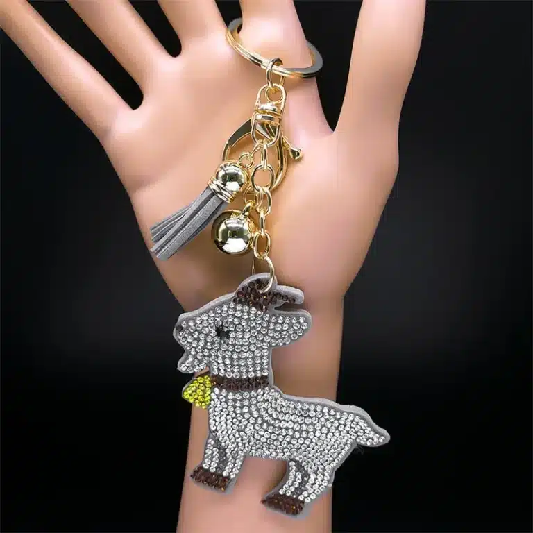 Porte-clés femme chèvre kawaii brillante 1