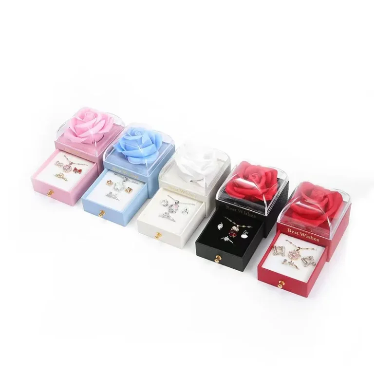 Boîte à bijoux rose éternelle collier coeur fête des mères 5
