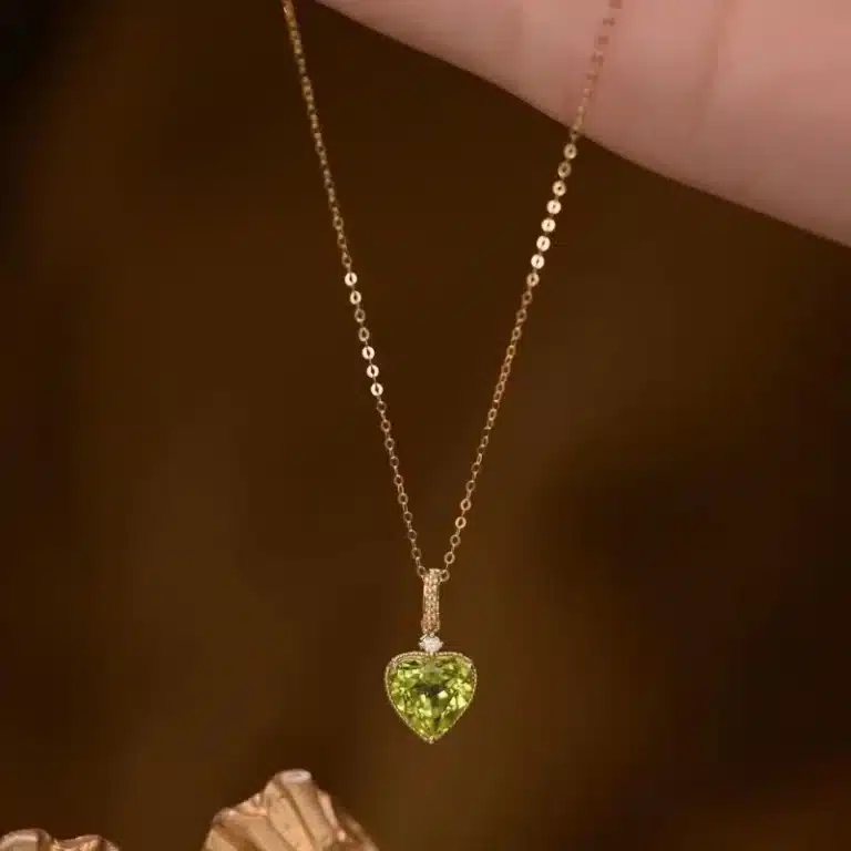 Collier femme coeur vert 2