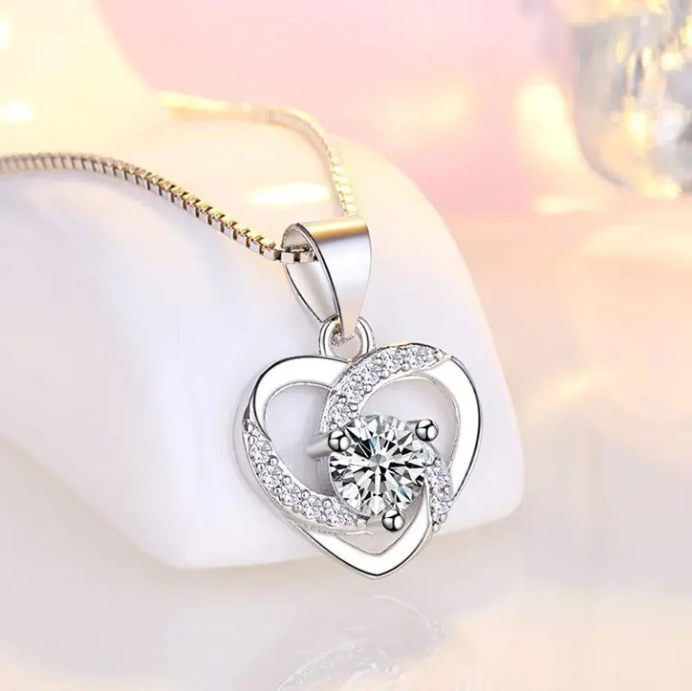 Collier femme coeur spirale brillante 2