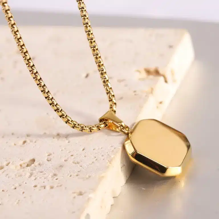 Collier femme pierre carrée 2