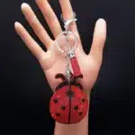 Porte-clés femme coccinelle brillante 3