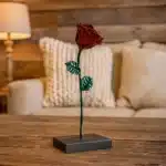 Rose éternelle Belle et la Bête socle bois 6