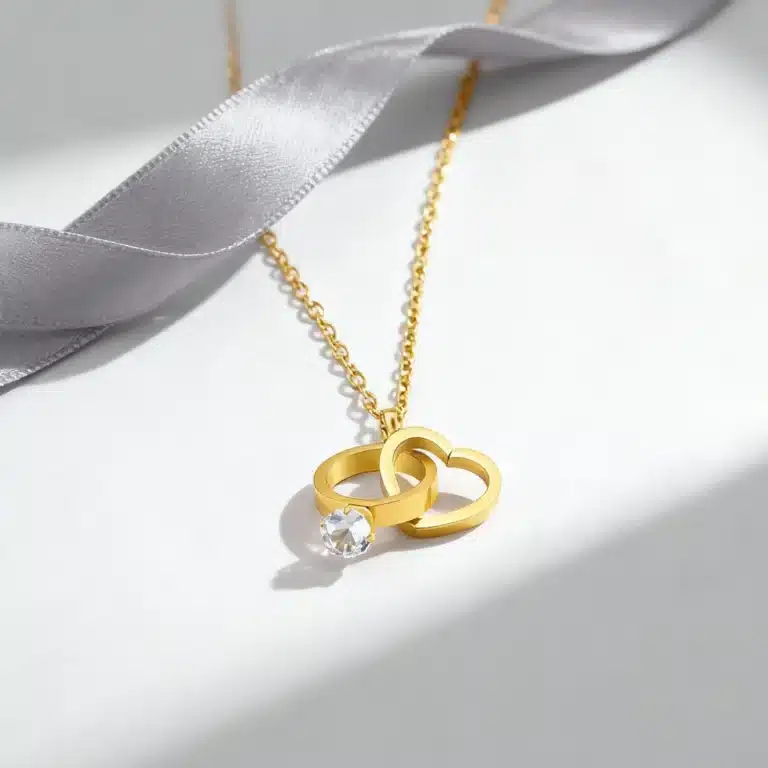 Collier femme coeur et anneau entrelacés 5