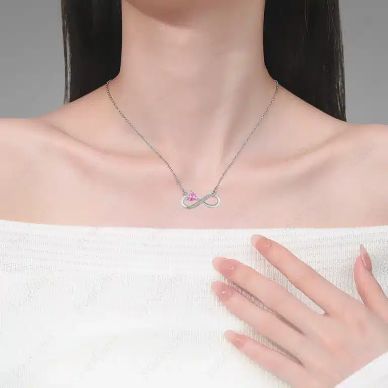 Boite à bijoux rose éternelle avec collier infini 2