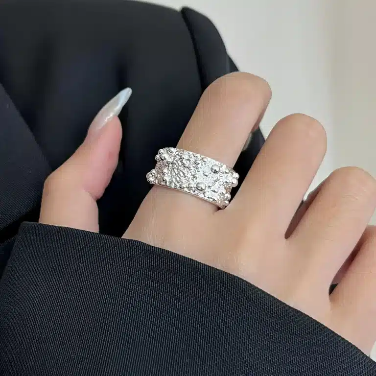 Bague femme argent vintage texturée 1