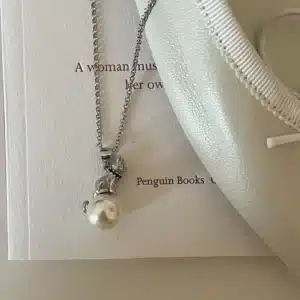 Collier femme chat avec perle 1