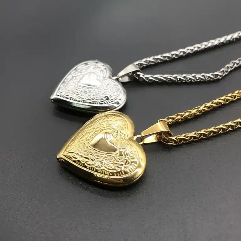 Collier femme médaillon coeur porte-photo ancien 2