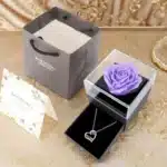 Coffret rose éternelle collier fête des mères 5