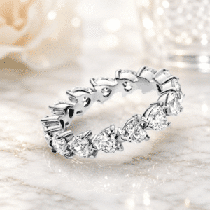 Bague femme alliance cœurs brillants
