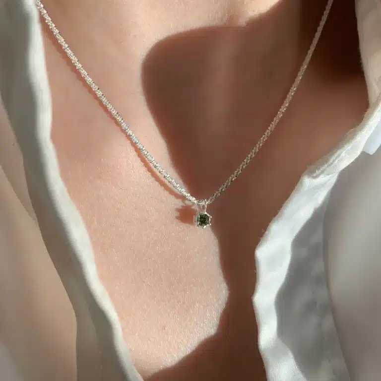 Collier solitaire vert argent pour femme 1