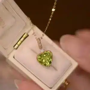Collier femme coeur vert 1