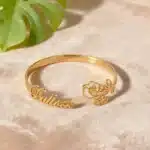 Bracelet femme manchette prénom doré fleur ajourée 2