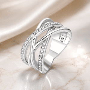 Bague femme large croisée brillante