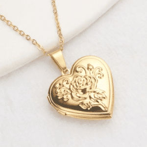 Collier femme coeur avec rose gravée
